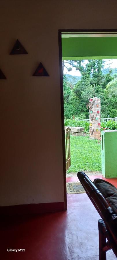 Chale 01 Maritacas Chalet *